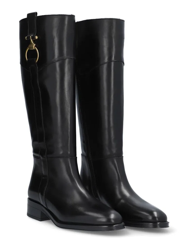 2274 Couture slika 1